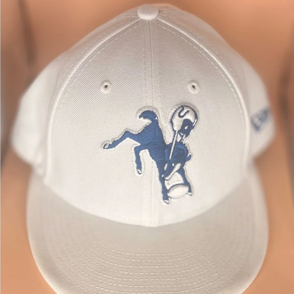 59fifty Men’s NFL Indianapolis COLTS New Era 7 3/8 White Cap w. Blue Embroidery